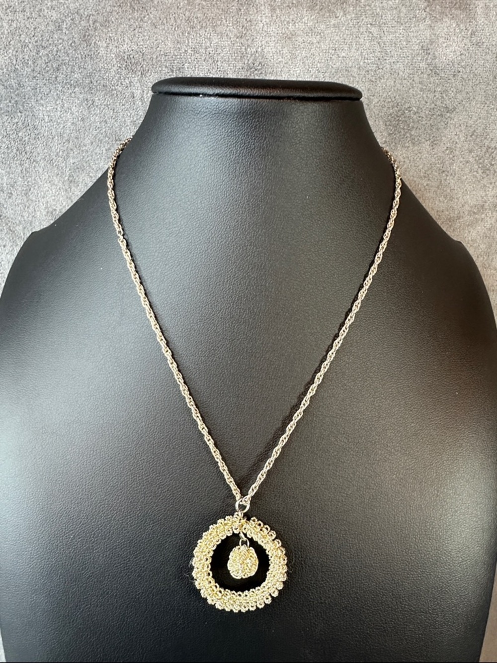 Elegant Korea Signed Circular Pendant Necklace - Women Jewelry